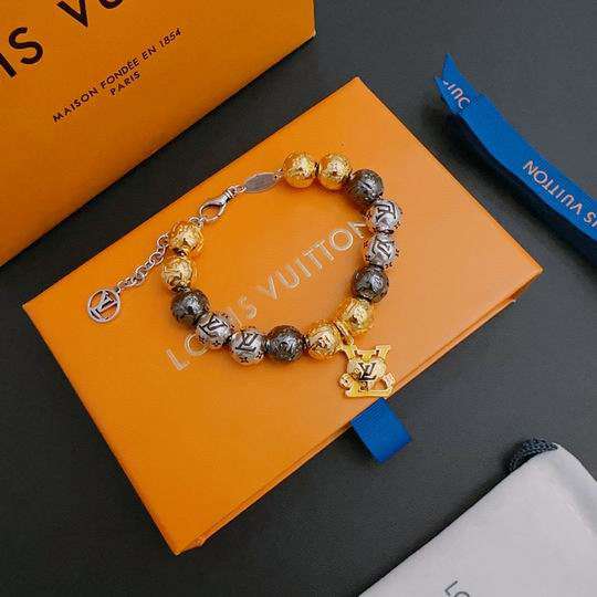 Picture of LV Bracelet _SKULVbracelet08ly19811110